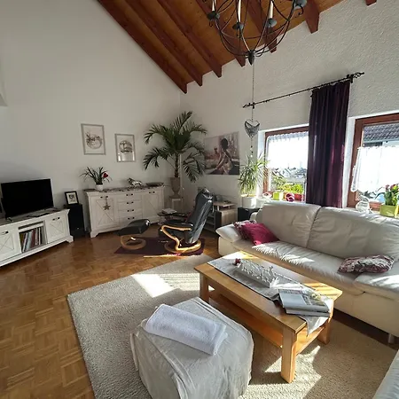 Haus Domblick بيت للعطل