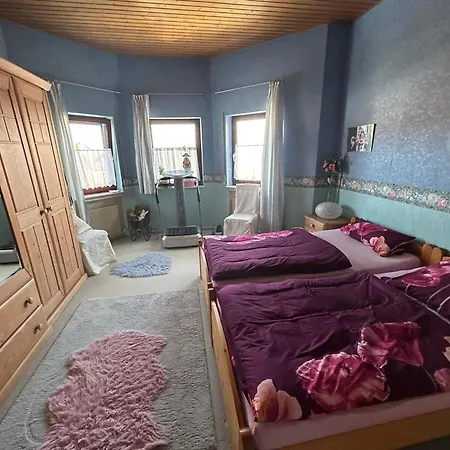 بيت للعطل Haus Domblick