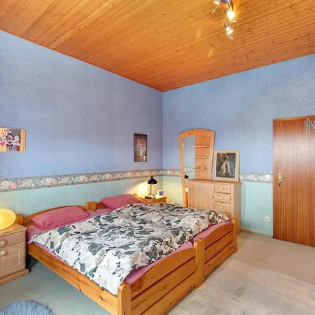 Haus Domblick بيت للعطل Guckingen