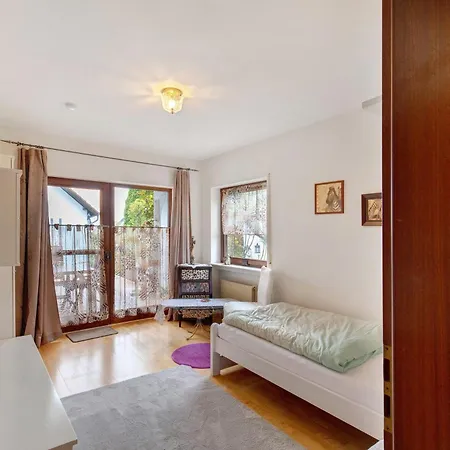 Haus Domblick بيت للعطل